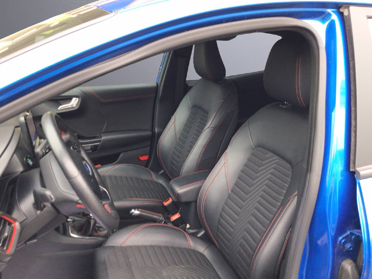 FORD Puma 1.0 mHEV 155 PS ST-Line X, Mild-Hybrid Petrol/Electric, Second hand / Used, Manual - 5