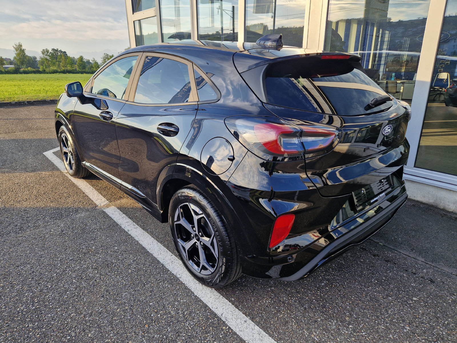 FORD Puma 1.0 EcoBoost Hybrid 125 ST-Line, Hybride Léger Essence/Électricité, Voiture de démonstration, Automatique - 5