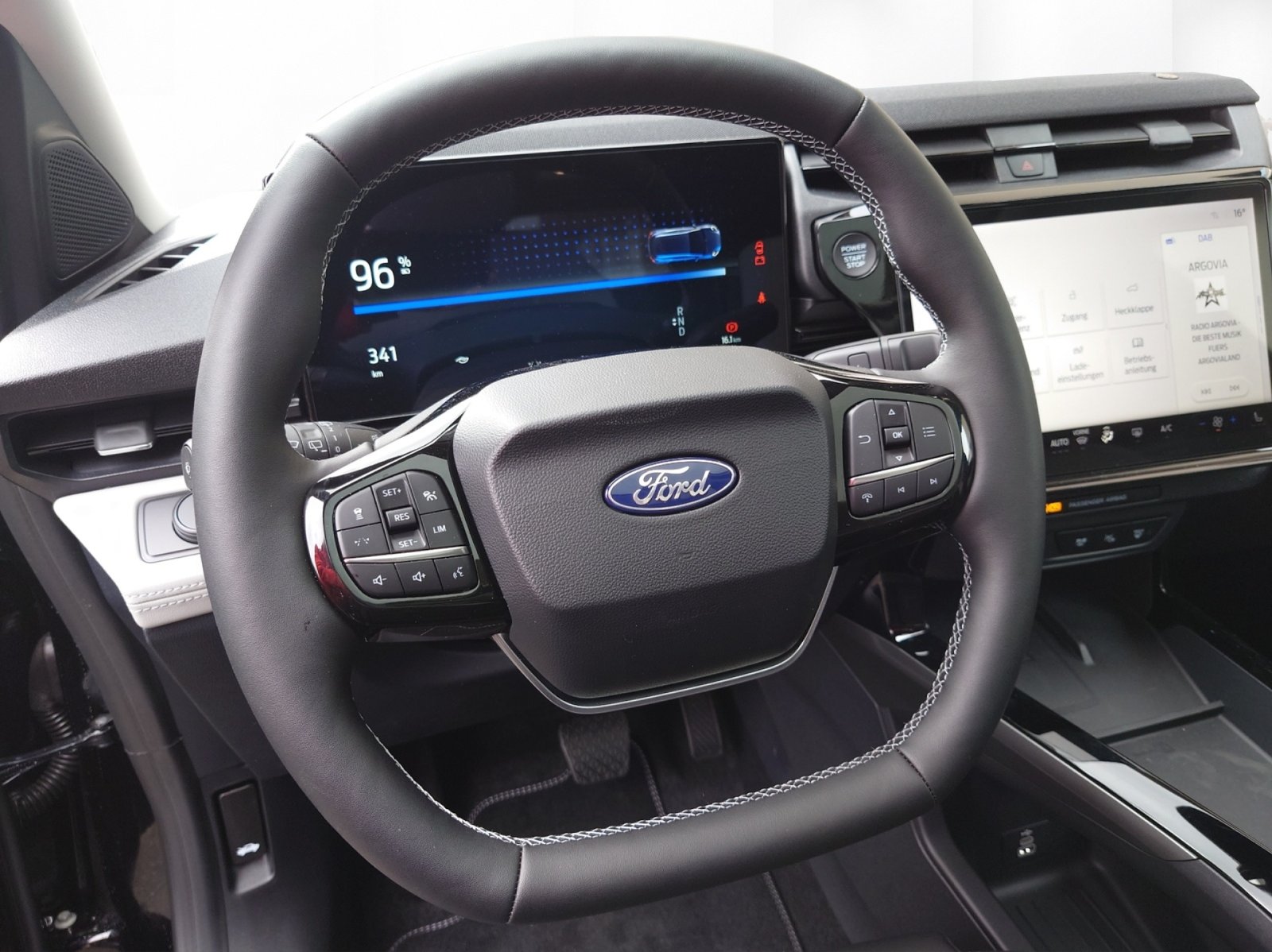 FORD Puma Gen-E Premium, Electric, Ex-demonstrator, Automatic - 4