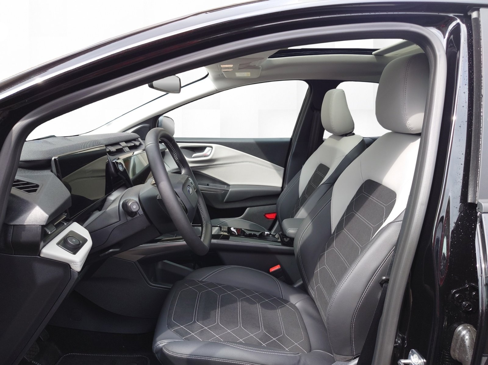 FORD Puma Gen-E Premium, Electric, Ex-demonstrator, Automatic - 5