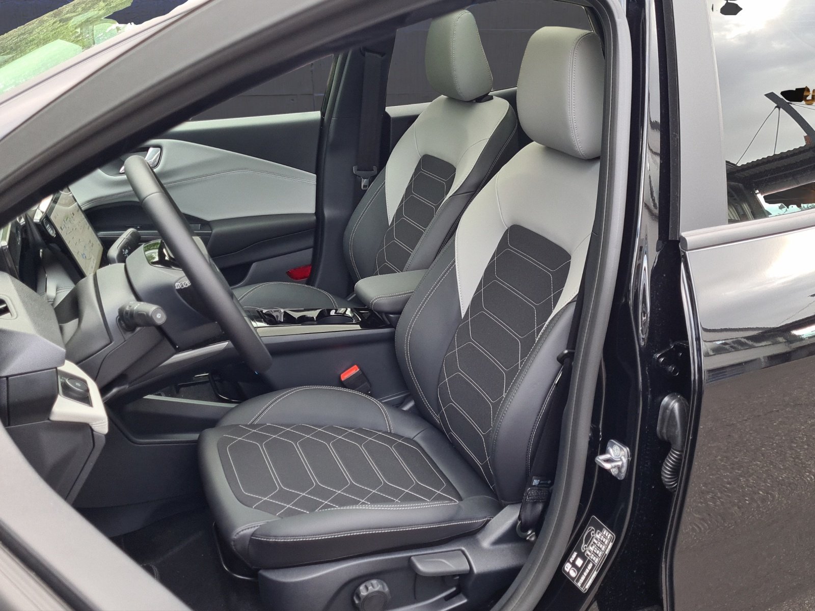 FORD Puma Gen-E Premium 168 PS (43 kWh netto), Elektro, Vorführwagen, Automatik - 7