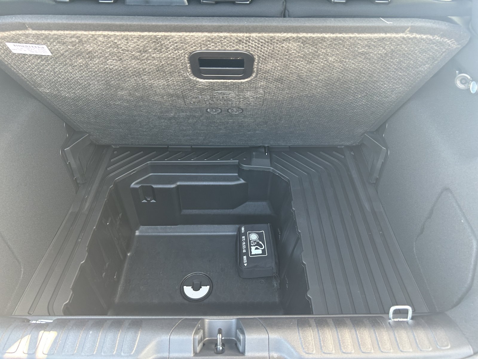 FORD Puma 1.0 EcoB Hybrid 125 ST-Line, Mild-Hybrid Benzin/Elektro, Vorführwagen, Handschaltung - 7