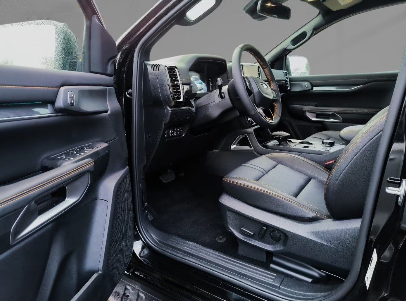 FORD Ranger Wildtrak 2.3 Eco Boost e-4WD Automat, Plug-in-Hybrid Petrol/Electric, New car, Automatic - 4