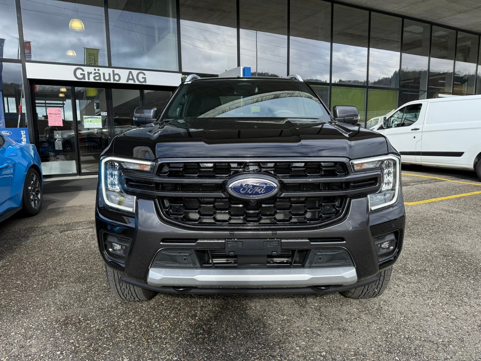 FORD Ranger Wildtrak 2.3 Eco Boost e-4WD Automat, Plug-in-Hybrid Petrol/Electric, Ex-demonstrator, Automatic - 2