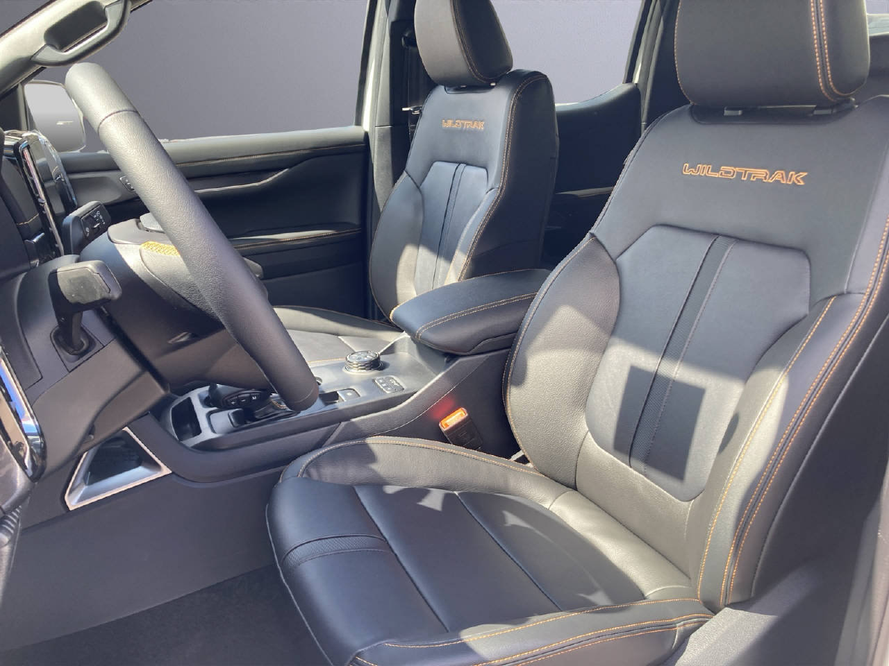 FORD Ranger 2.3 EcoBoost 4x4 Wildtrak PHEV, Hybride Rechargeable Essence/Électricité, Voiture nouvelle, Automatique - 5