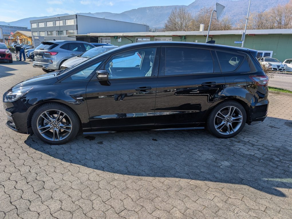 FORD S-MAX 2.5 Hybrid ST-Line 7P, Voll-Hybrid Benzin/Elektro, Occasion / Gebraucht, Automatik - 7