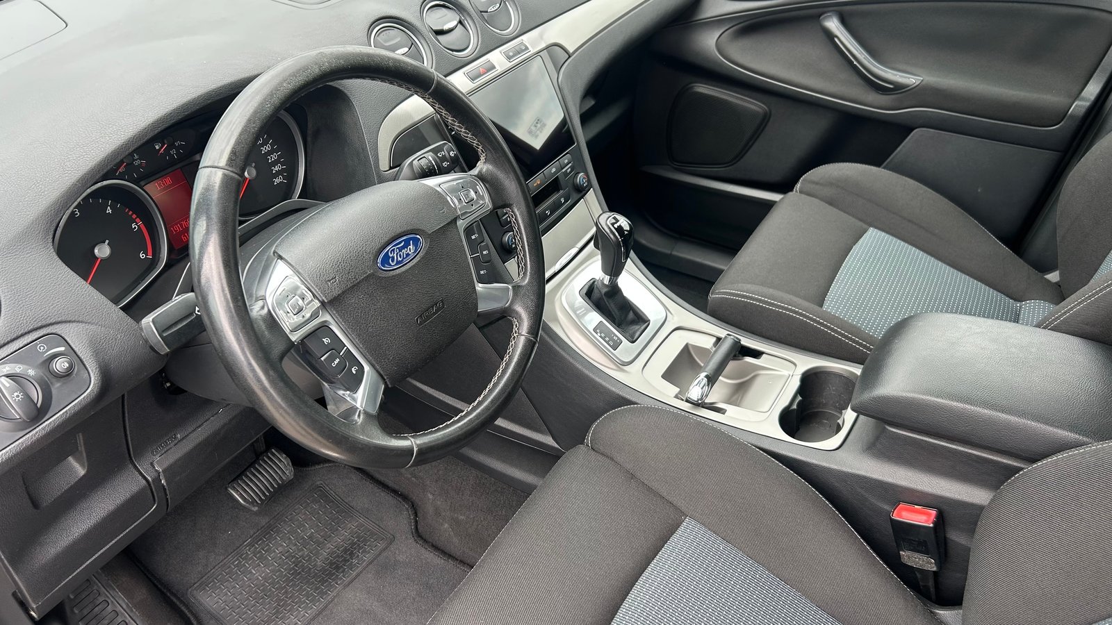 FORD S-Max 2.0 TDCi KNIE-Edition PowerShift, Diesel, Second hand / Used, Automatic - 3
