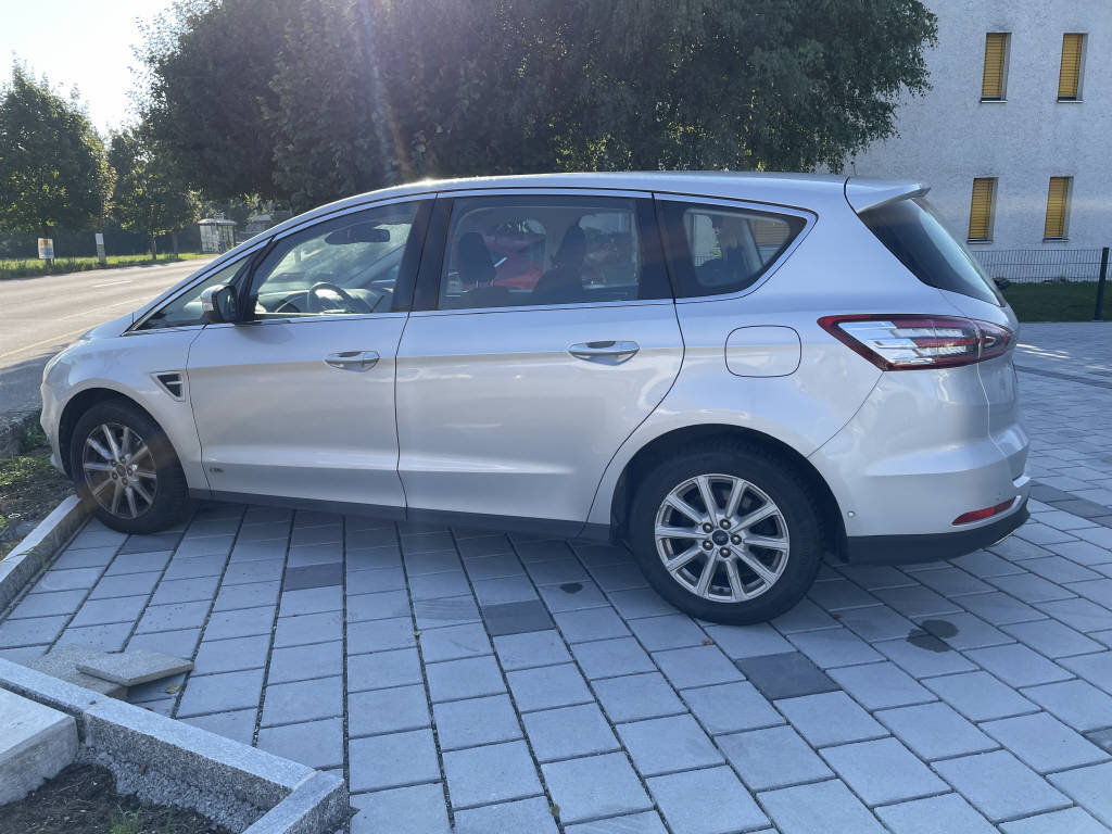 FORD S-Max 2.0 TDCi 190 Titanium 4x4, Diesel, Second hand / Used, Automatic - 3