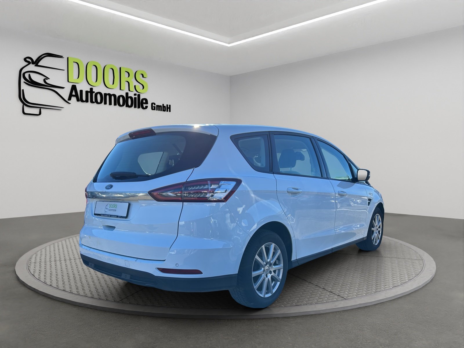 FORD S-Max 2.0 TDCi Business Automatic, Diesel, Second hand / Used, Automatic - 5