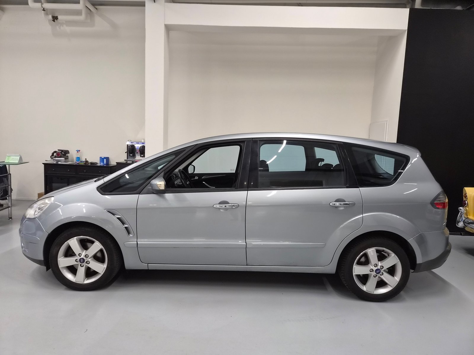 FORD S-Max 2.0 TDCi Ambiente Automatic, Diesel, Occasion / Utilisé, Automatique - 3