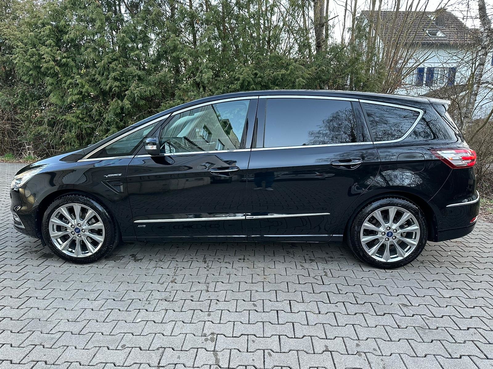 FORD S-Max 2.0 TDCi Vignale AWD Automatic, Diesel, Second hand / Used, Automatic - 2