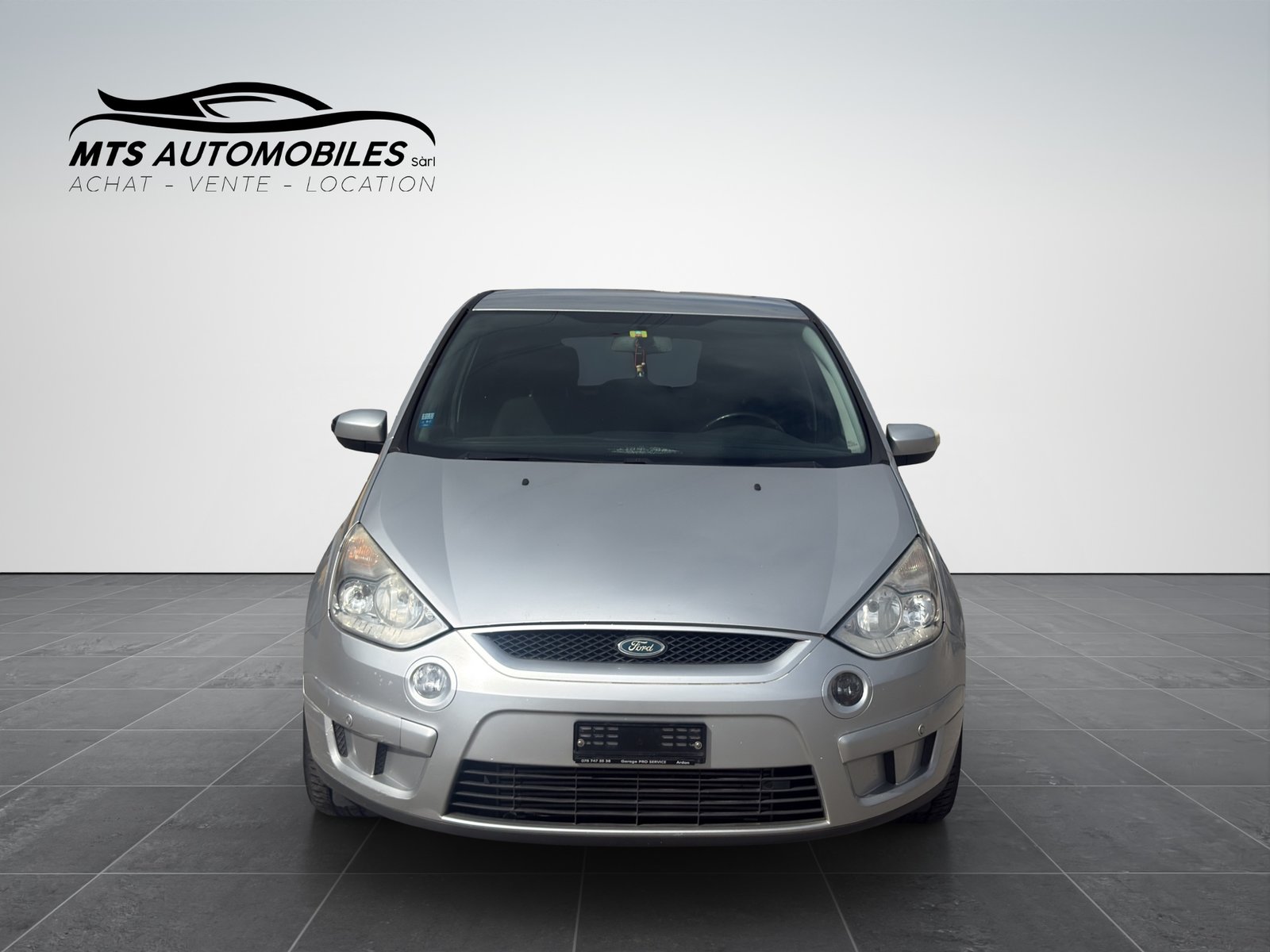 FORD S-Max 2.0 TDCi Titanium, Diesel, Second hand / Used, Manual - 2