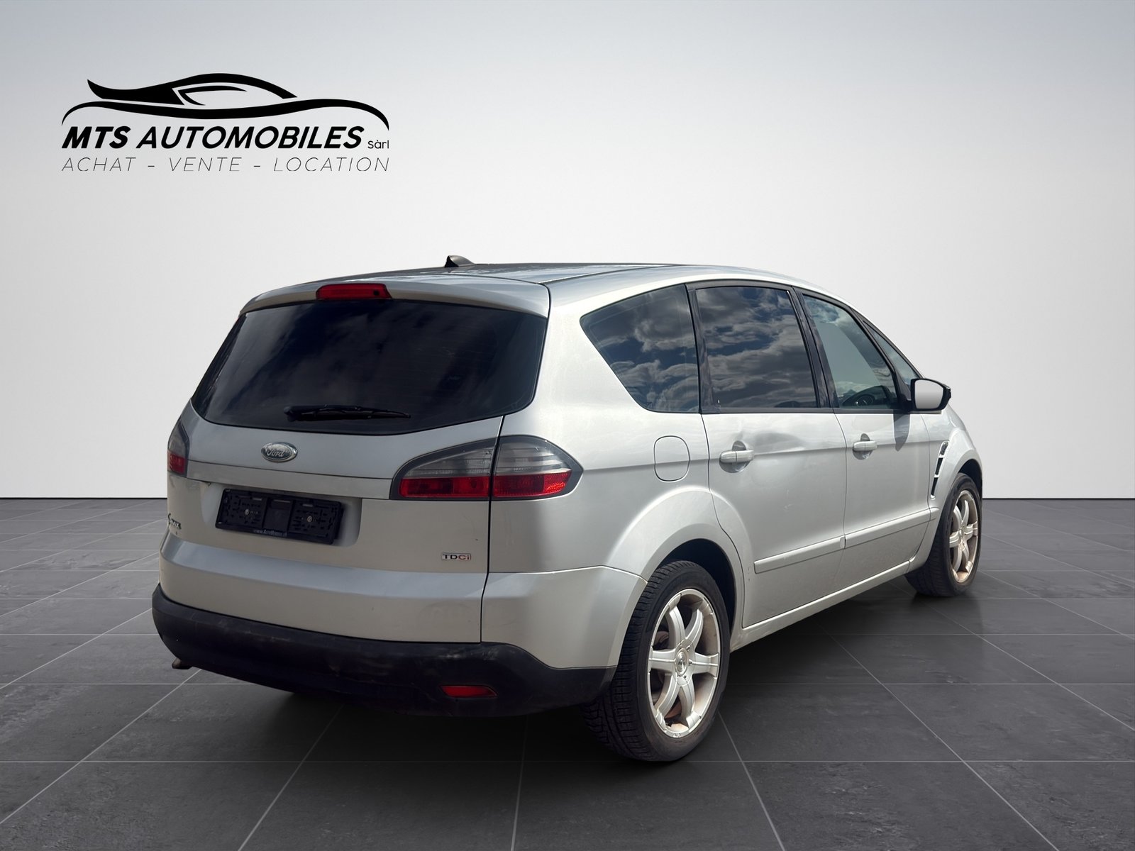 FORD S-Max 2.0 TDCi Titanium, Diesel, Second hand / Used, Manual - 6