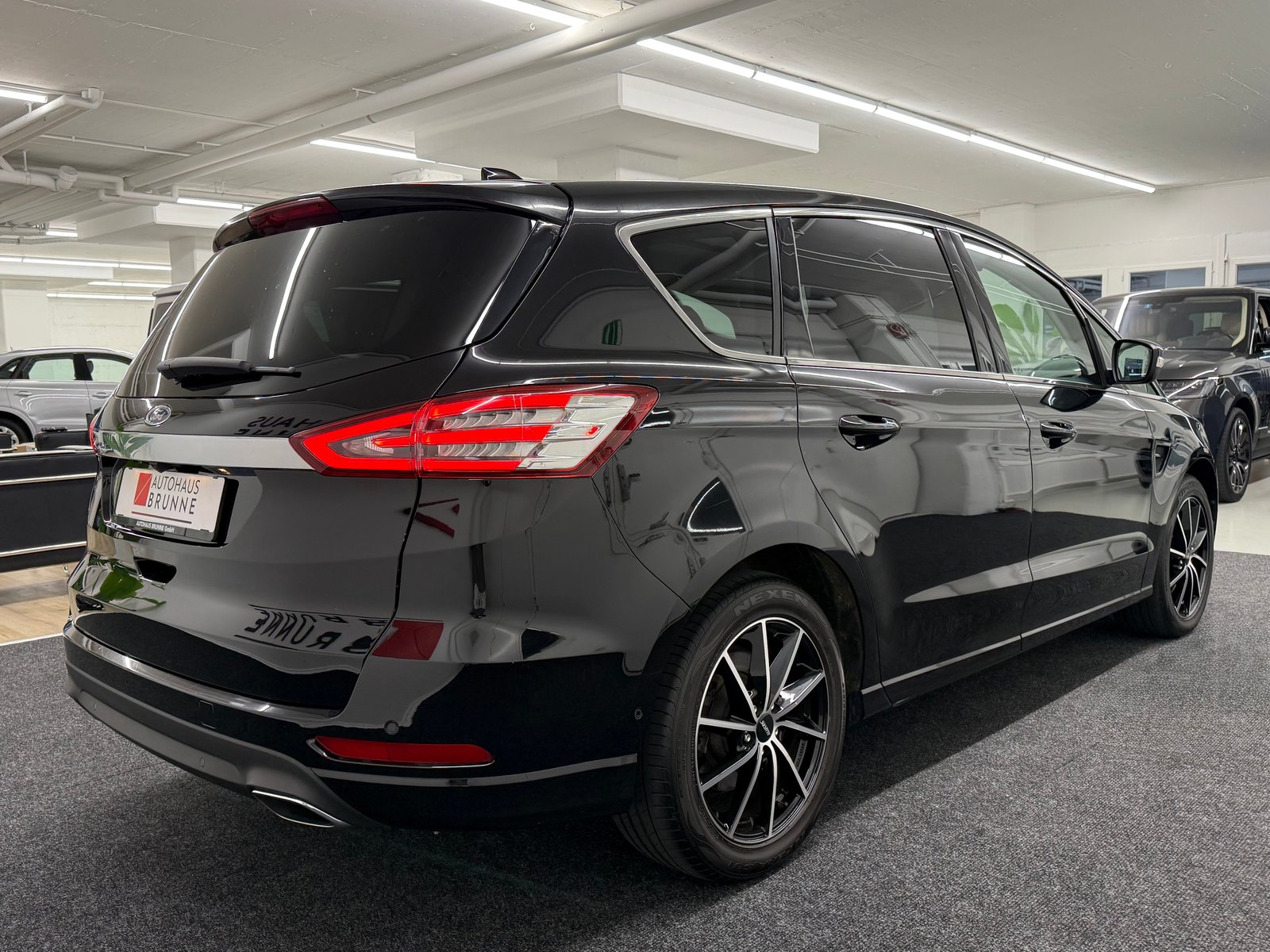 FORD S-Max 2.0 TDCi Titanium 7-Plätzer + AHK, Diesel, Occasion / Utilisé, Automatique - 4