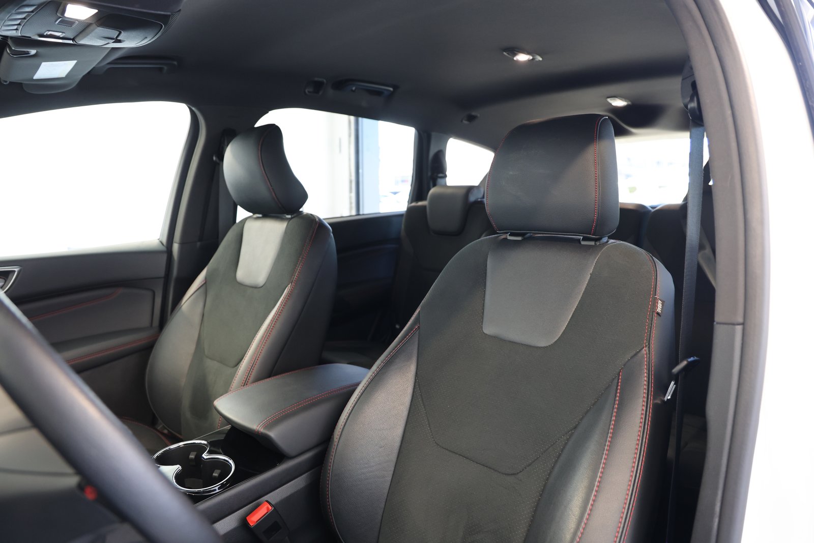 FORD S-Max 2.5 FHEV ST-Line 7Pl, Full-Hybrid Petrol/Electric, Second hand / Used, Automatic - 7