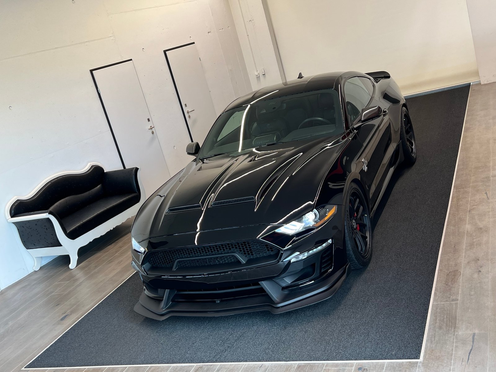 FORD Shelby Super Snake 5.0 V8 Kompressor, Petrol, Second hand / Used, Automatic - 3