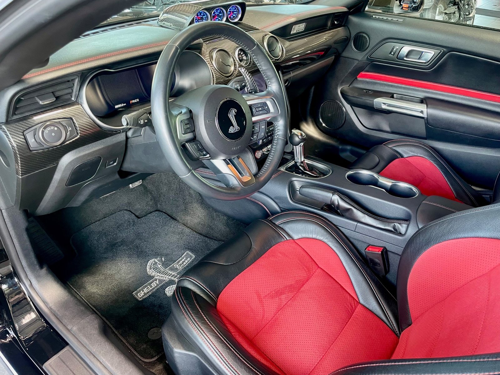 FORD Shelby Supersnake GT500 Appearence, Essence, Occasion / Utilisé, Automatique - 7