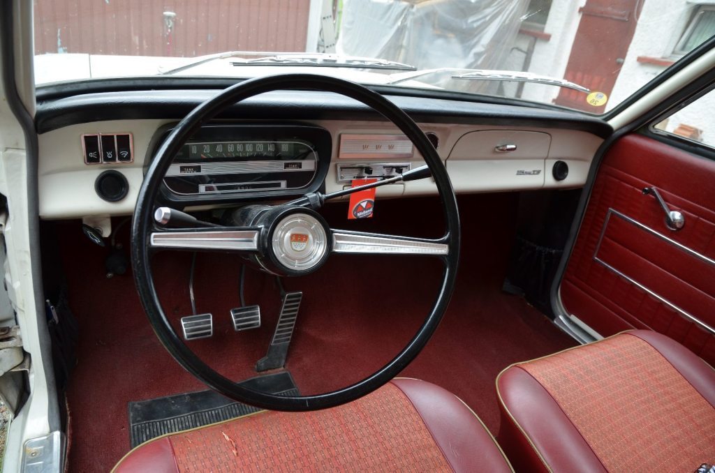 FORD TAUNUS 15M TS, Petrol, Classic, Manual - 6