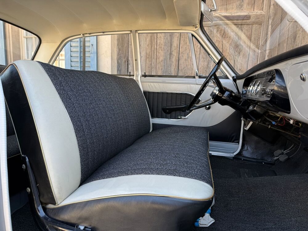 FORD Taunus 17M Super, Essence, Voiture de collection, Manuelle - 7
