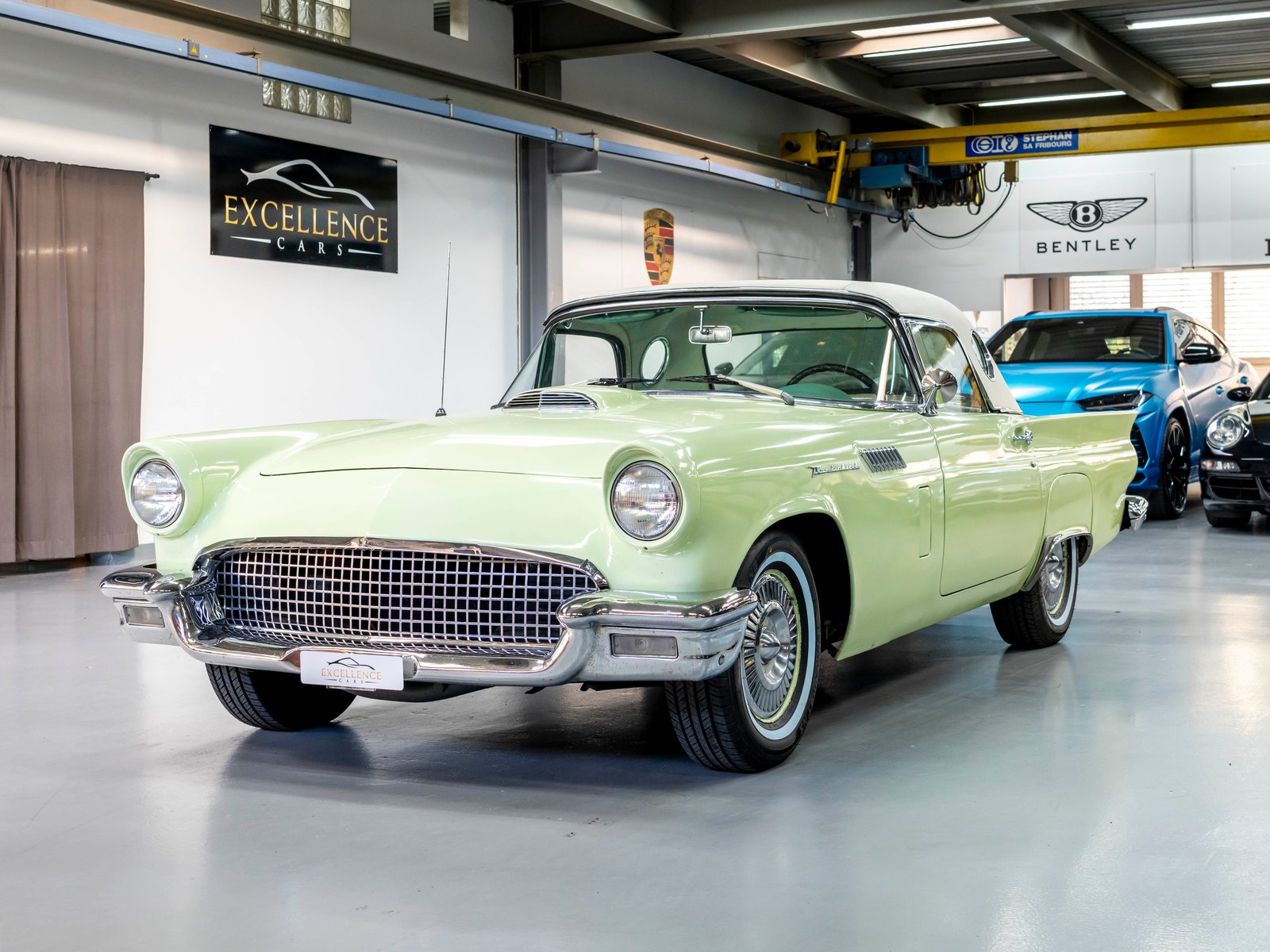 FORD Thunderbird 5.2 Liter V8 245PS, Petrol, Second hand / Used, Automatic - 2