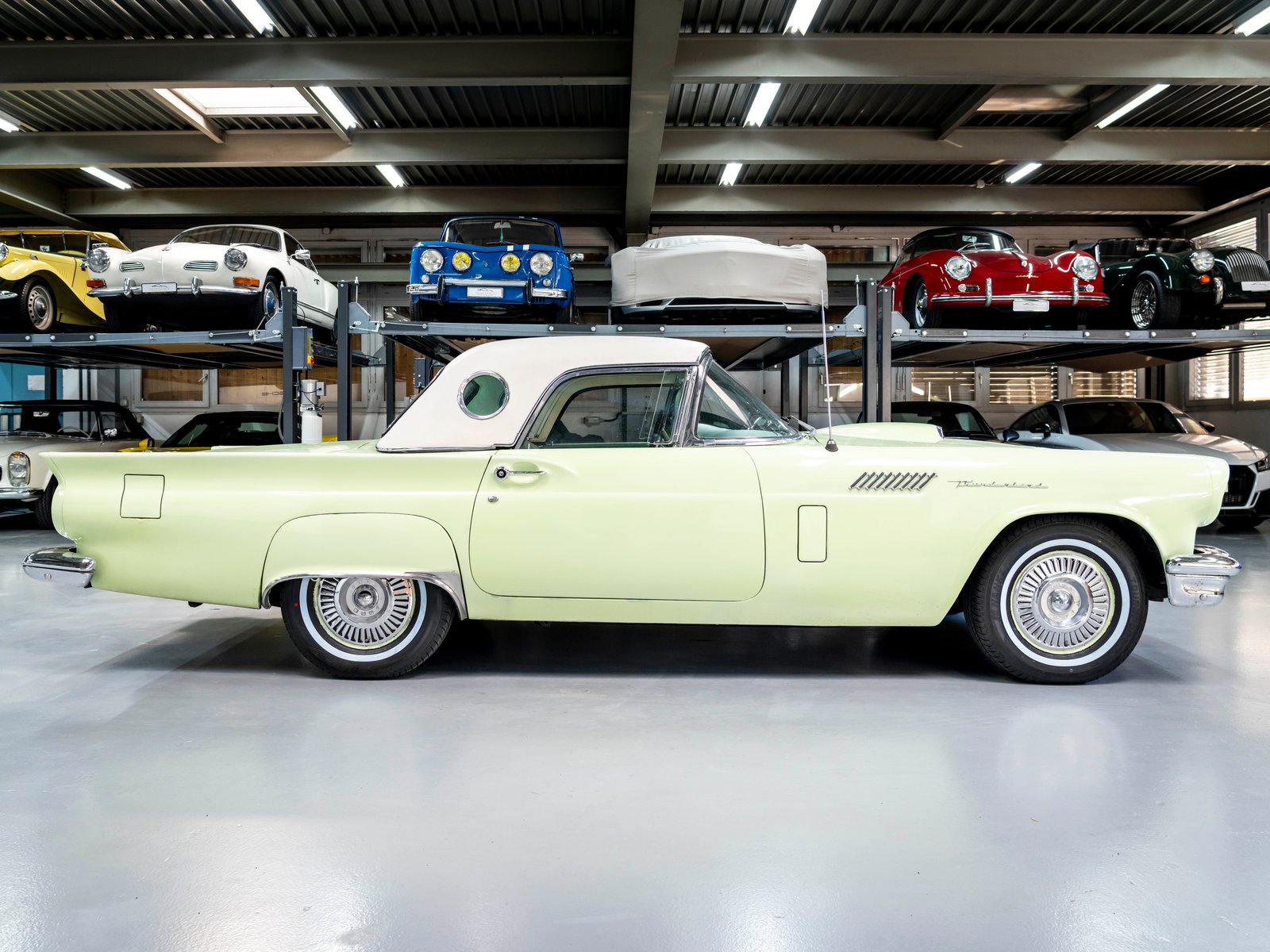 FORD Thunderbird 5.2 Liter V8 245PS, Essence, Occasion / Utilisé, Automatique - 7