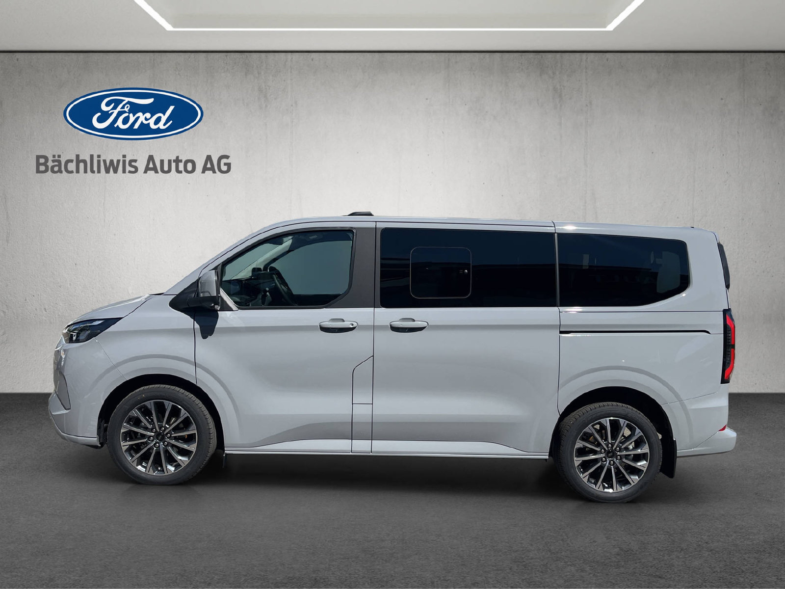FORD Tourneo C Bus 340 L1 2.5 Duratec 233 Titanium X PHEV, Hybride Rechargeable Essence/Électricité, Voiture nouvelle, Automatique - 2