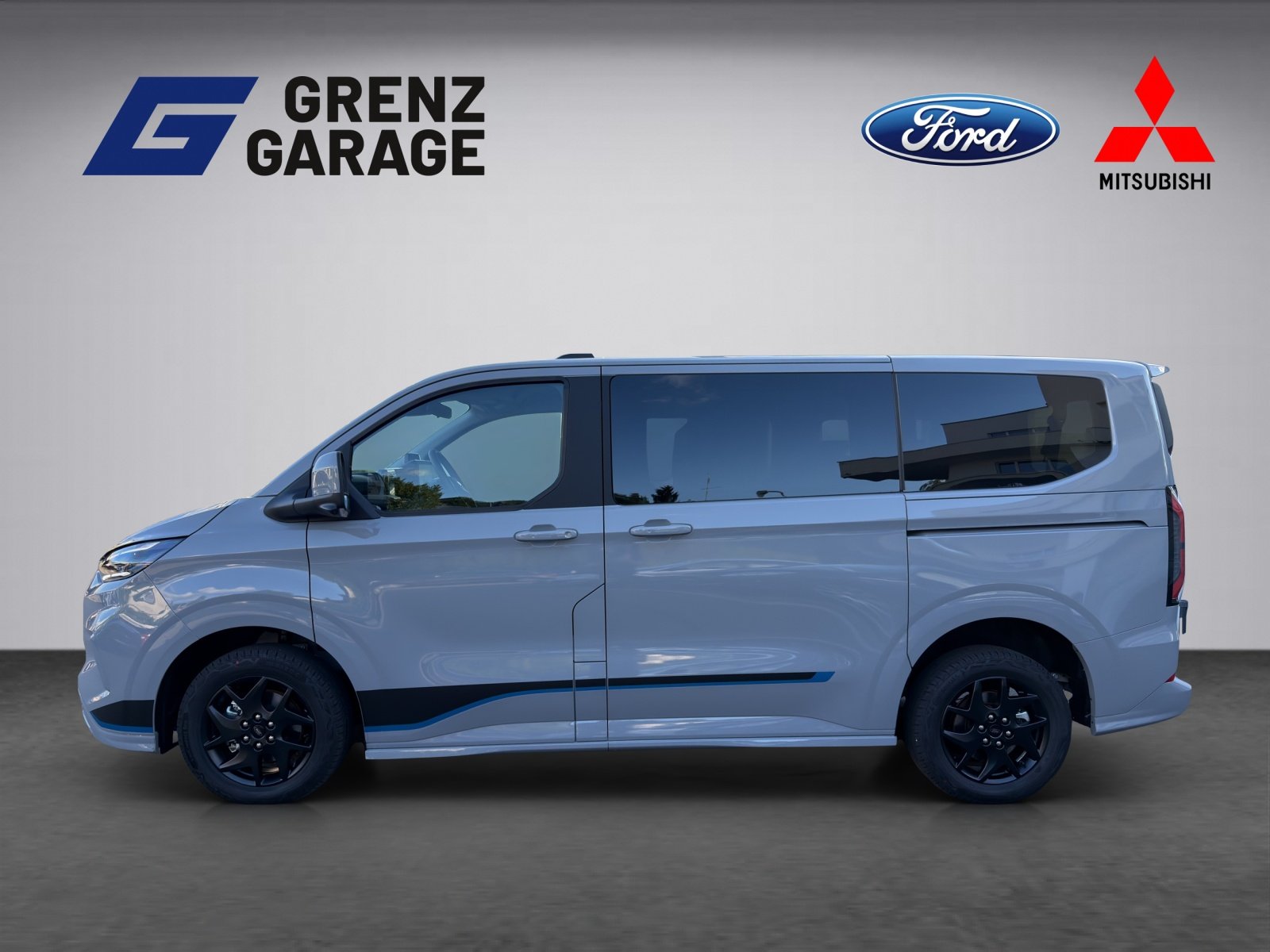 FORD Tourneo C Bus 320 L1 2.0 EcoBlue 170 Sport 4x4, Diesel, Auto nuove, Automatico - 2