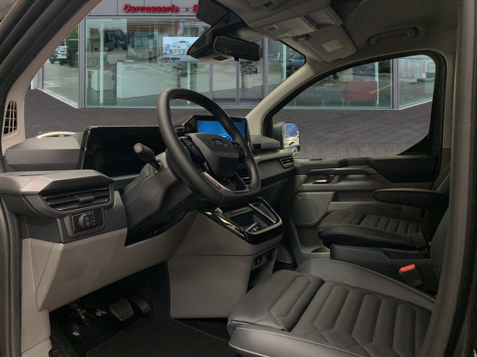 FORD Tourneo C Bus 320 L1 2.0 EcoBlue 170 Titanium X, Diesel, Voiture nouvelle, Automatique - 7