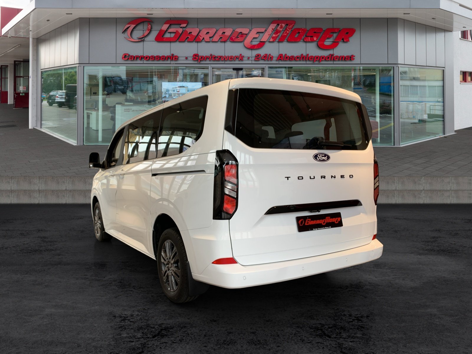 FORD Tourneo C Bus 320 L1 2.0 EcoBlue 170 Titanium, Diesel, Occasioni / Usate, Automatico - 4