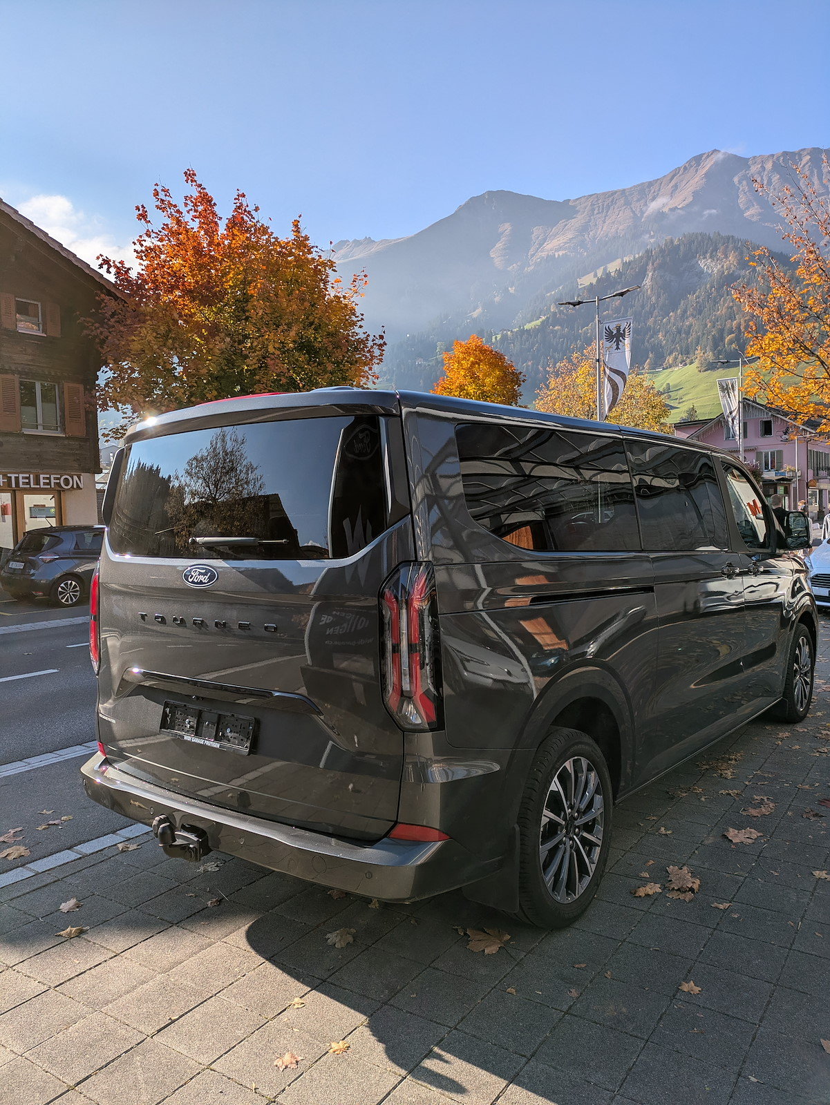 FORD Tourneo C Bus 320 L2 2.0 EcoBlue 170 Titanium X, Diesel, Occasion / Gebraucht, Automatik - 5