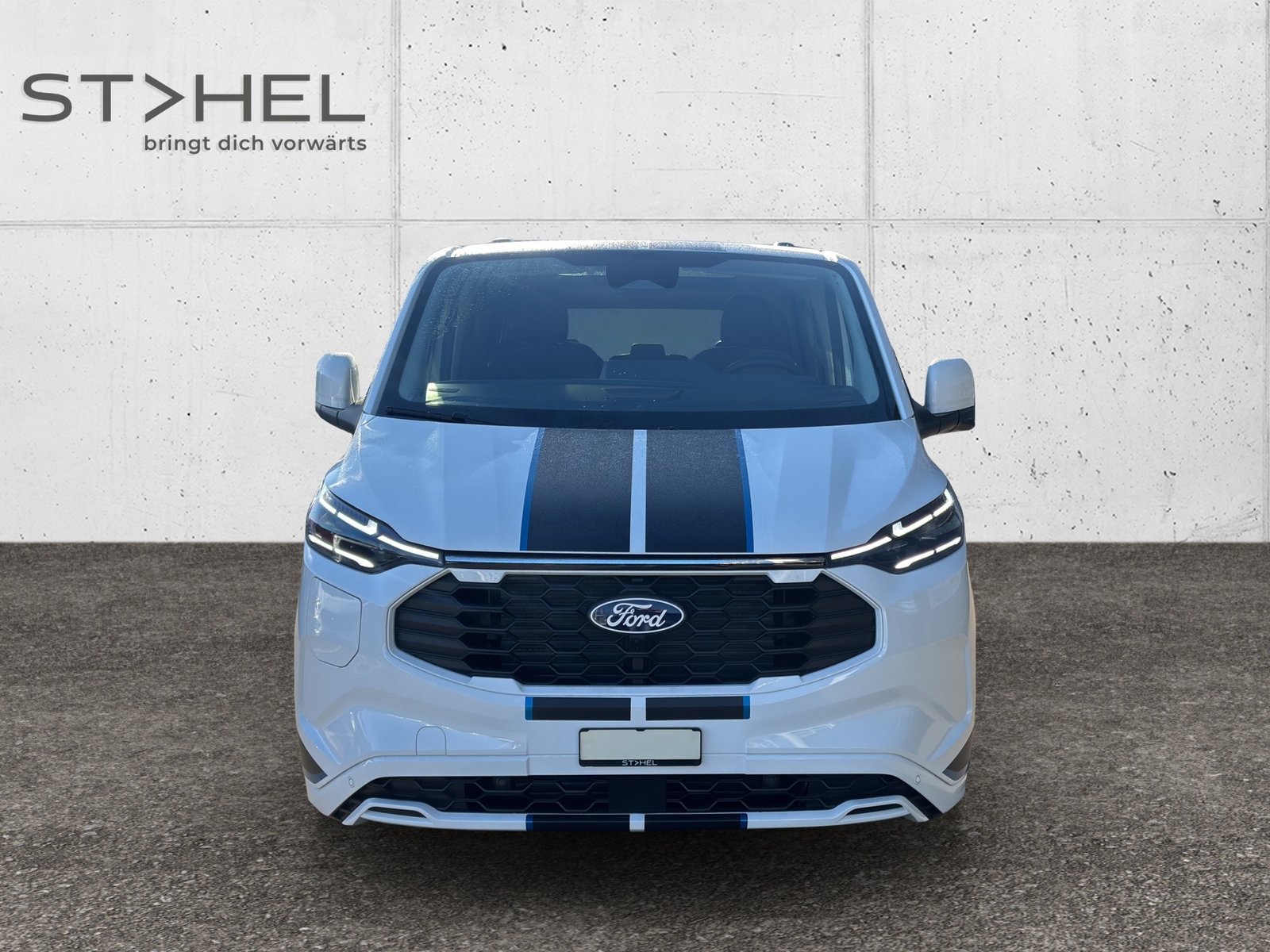 FORD Tourneo C Bus 340 L1 2.5 Duratec 233 Sport PHEV, Plug-in-Hybrid Benzina/Elettrica, Auto nuove, Automatico - 2