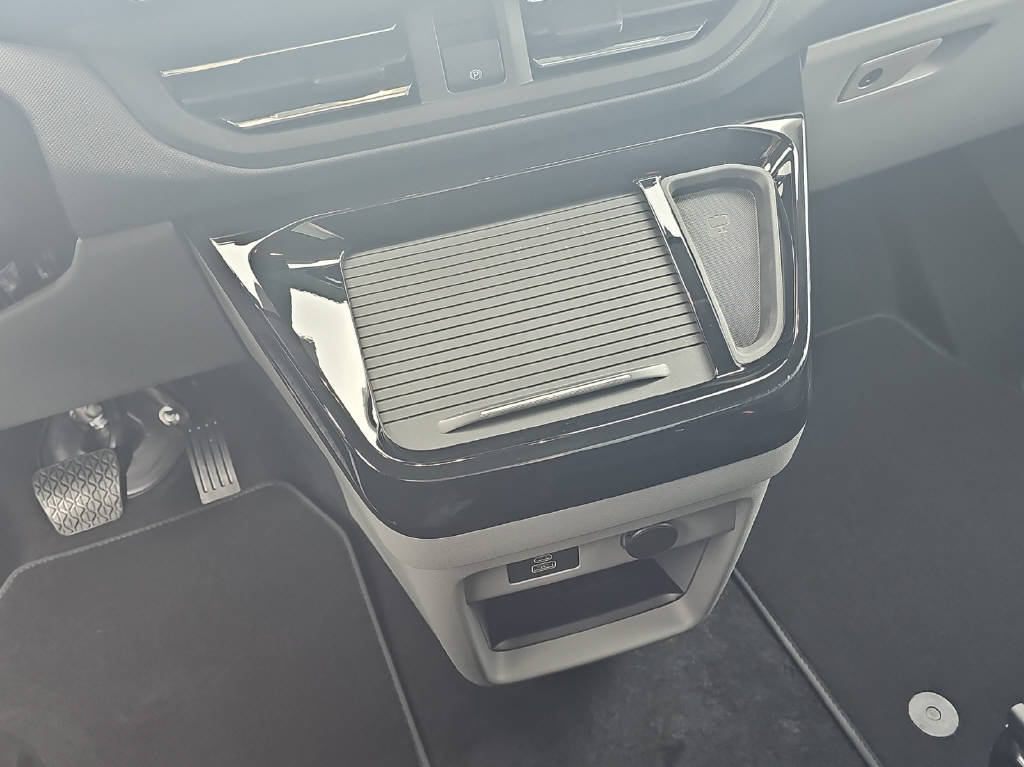 FORD Tourneo C Bus 320 L1 2.0 EcoBlue 170 Titanium X 4x4, Diesel, Auto nuove, Automatico - 7