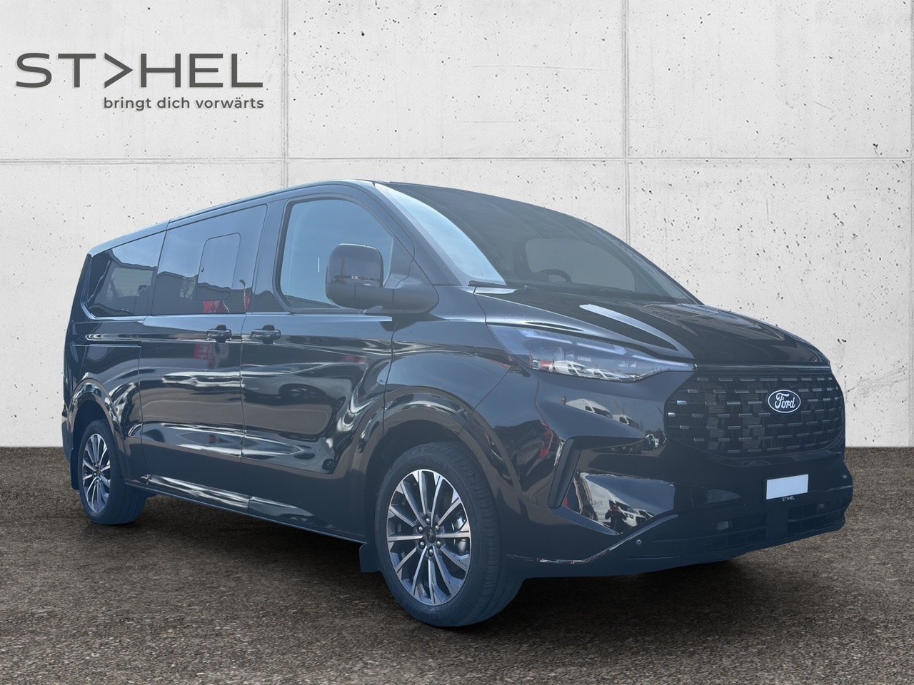 FORD Tourneo C Bus 320 L2 2.0 EcoBlue 170 Titanium