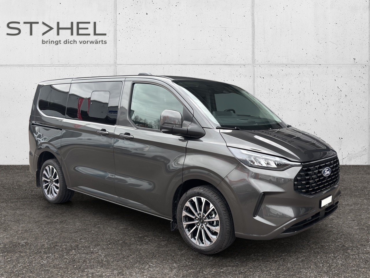 FORD Tourneo C Bus 320 L1 2.0 EcoBlue 170 Titanium X