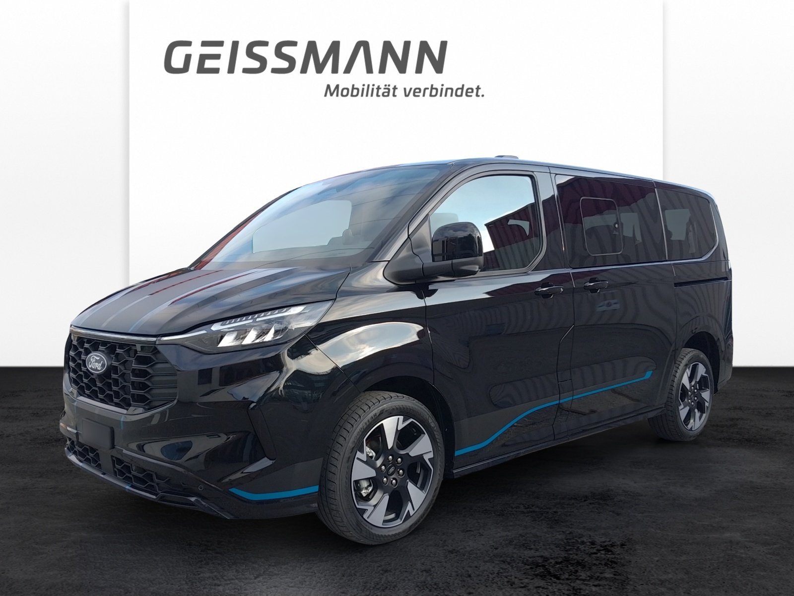 FORD Tourneo C Bus 320 L1 2.0 EcoBlue 170 Sport 4x4