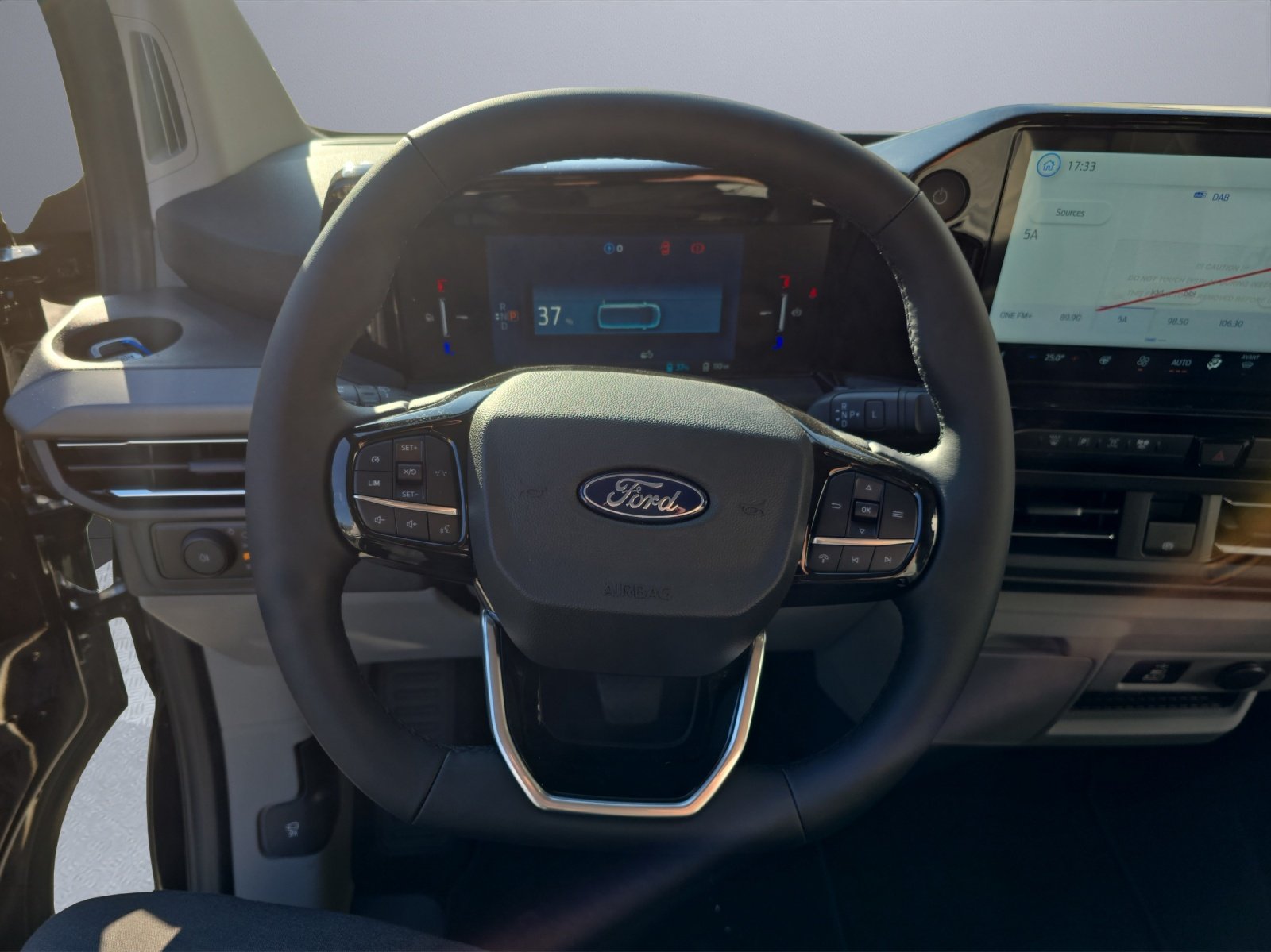 FORD E-Tourneo C bus 340 L2 Titaniu, Elektro, Vorführwagen, Automatik - 6