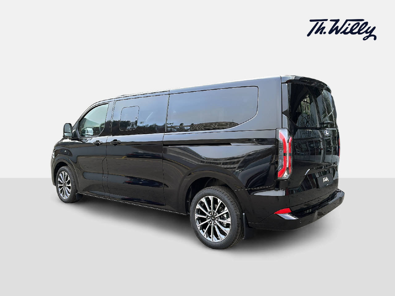 FORD Tourneo C Bus 320 L2 2.0 EcoBlue 170 Titanium X, Diesel, Ex-demonstrator, Automatic - 3