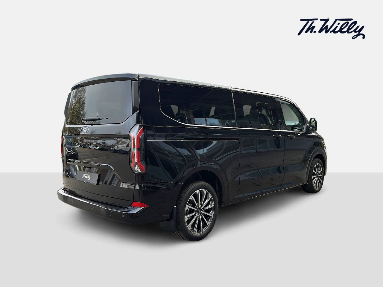 FORD Tourneo C Bus 320 L2 2.0 EcoBlue 170 Titanium X, Diesel, Ex-demonstrator, Automatic - 5