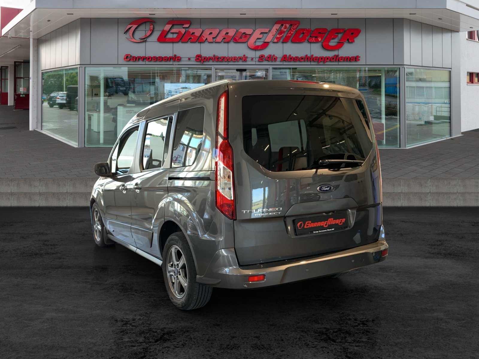 FORD Tourneo Connect 1.5 EcoBlue 120 Titanium, Diesel, Occasion / Utilisé, Automatique - 4