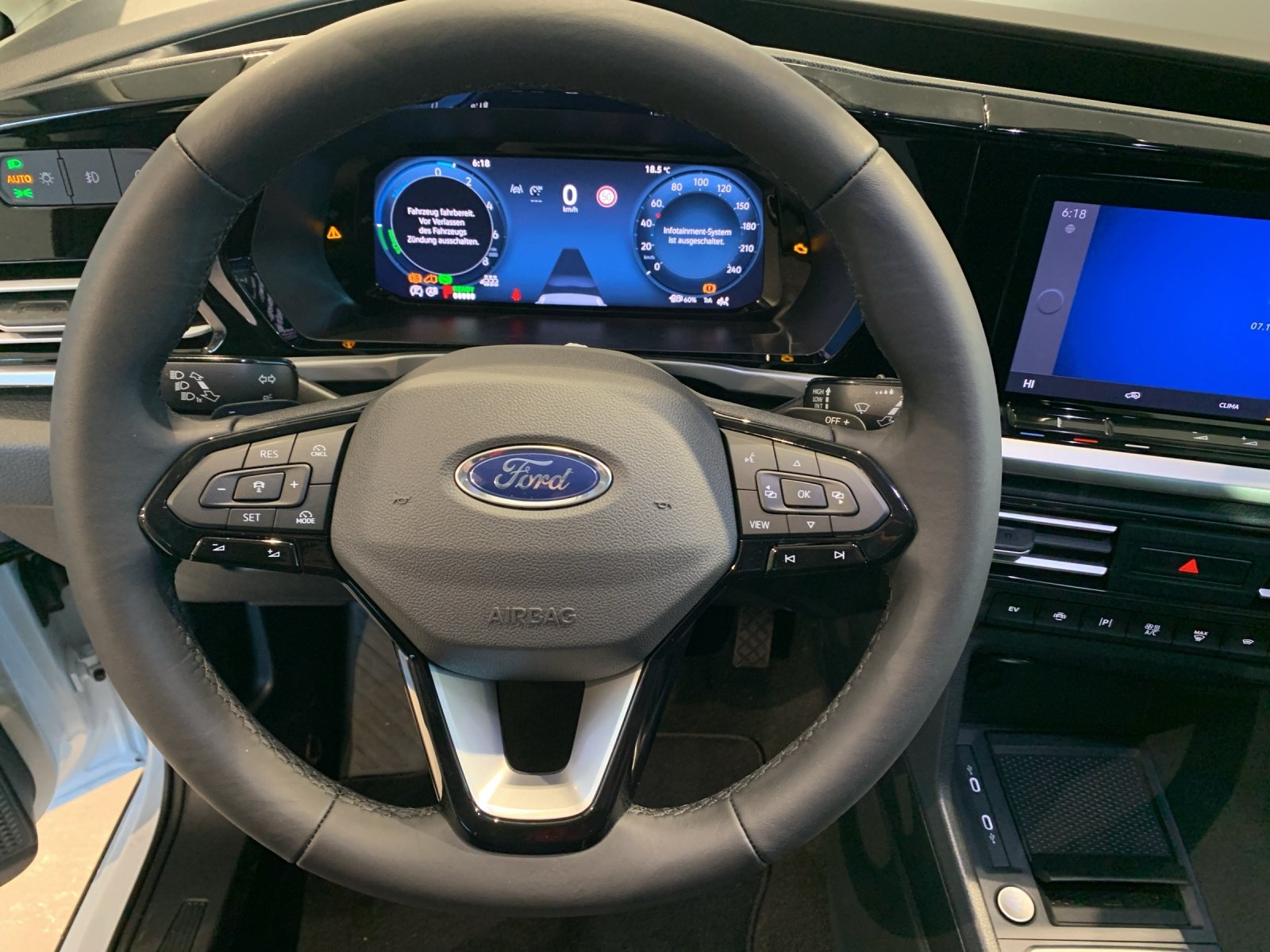 FORD Tourneo Connect 1.5 EcoBoost 150 Active PHEV, Hybride Rechargeable Essence/Électricité, Occasion / Utilisé, Automatique - 6