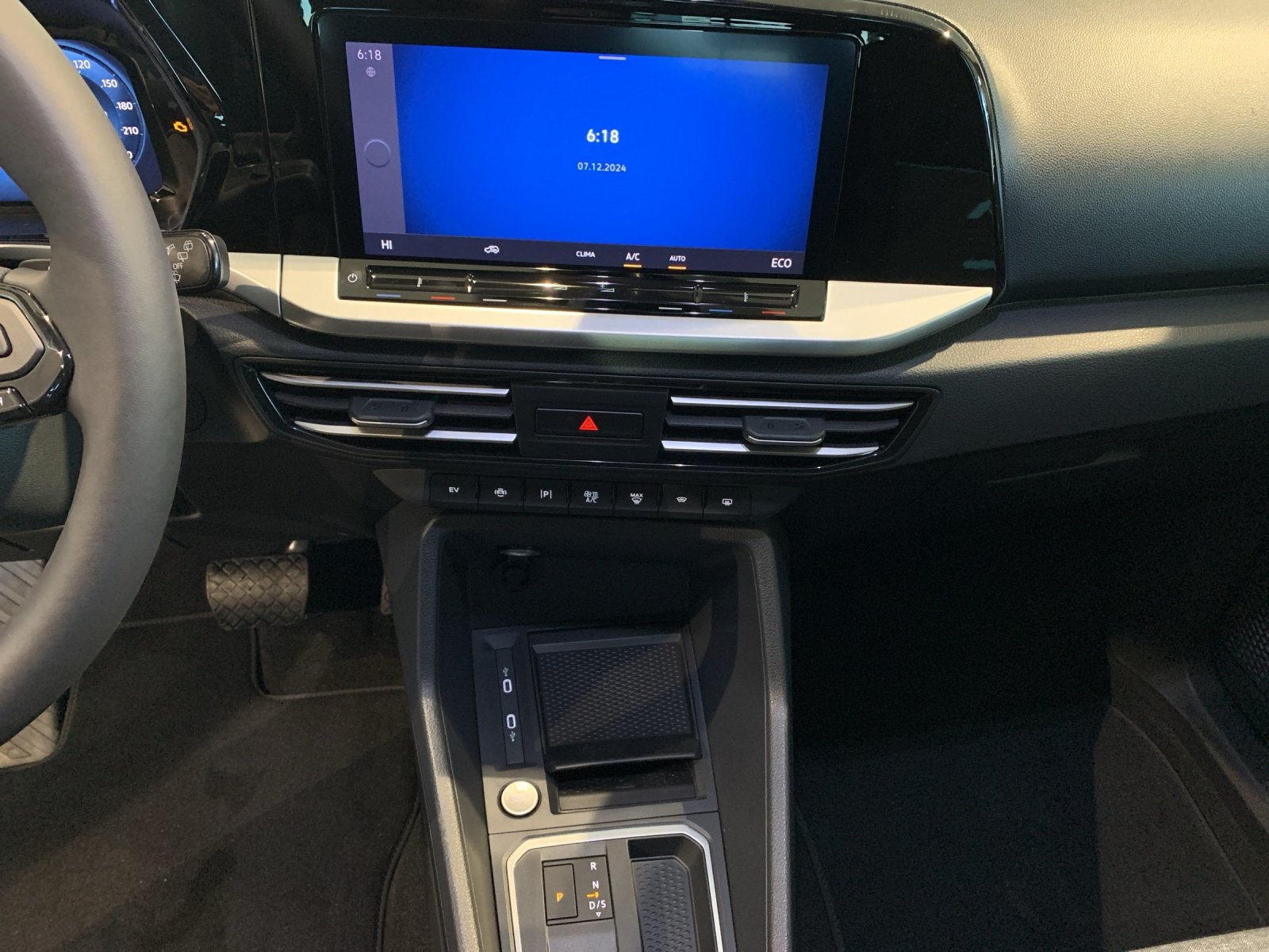 FORD Tourneo Connect 1.5 EcoBoost 150 Active PHEV, Hybride Rechargeable Essence/Électricité, Occasion / Utilisé, Automatique - 7
