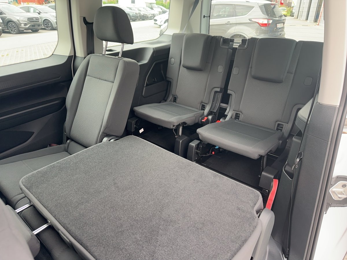 FORD Grand Tourneo Connect 2.0 EcoBlue 102 Trend, Diesel, New car, Manual - 7
