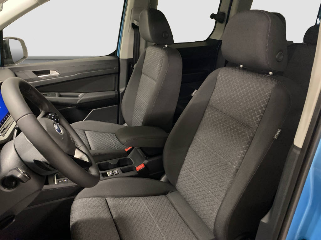 FORD Tourneo Connect 2.0 EcoBlue 122 PS Titanium, Diesel, New car, Automatic - 6