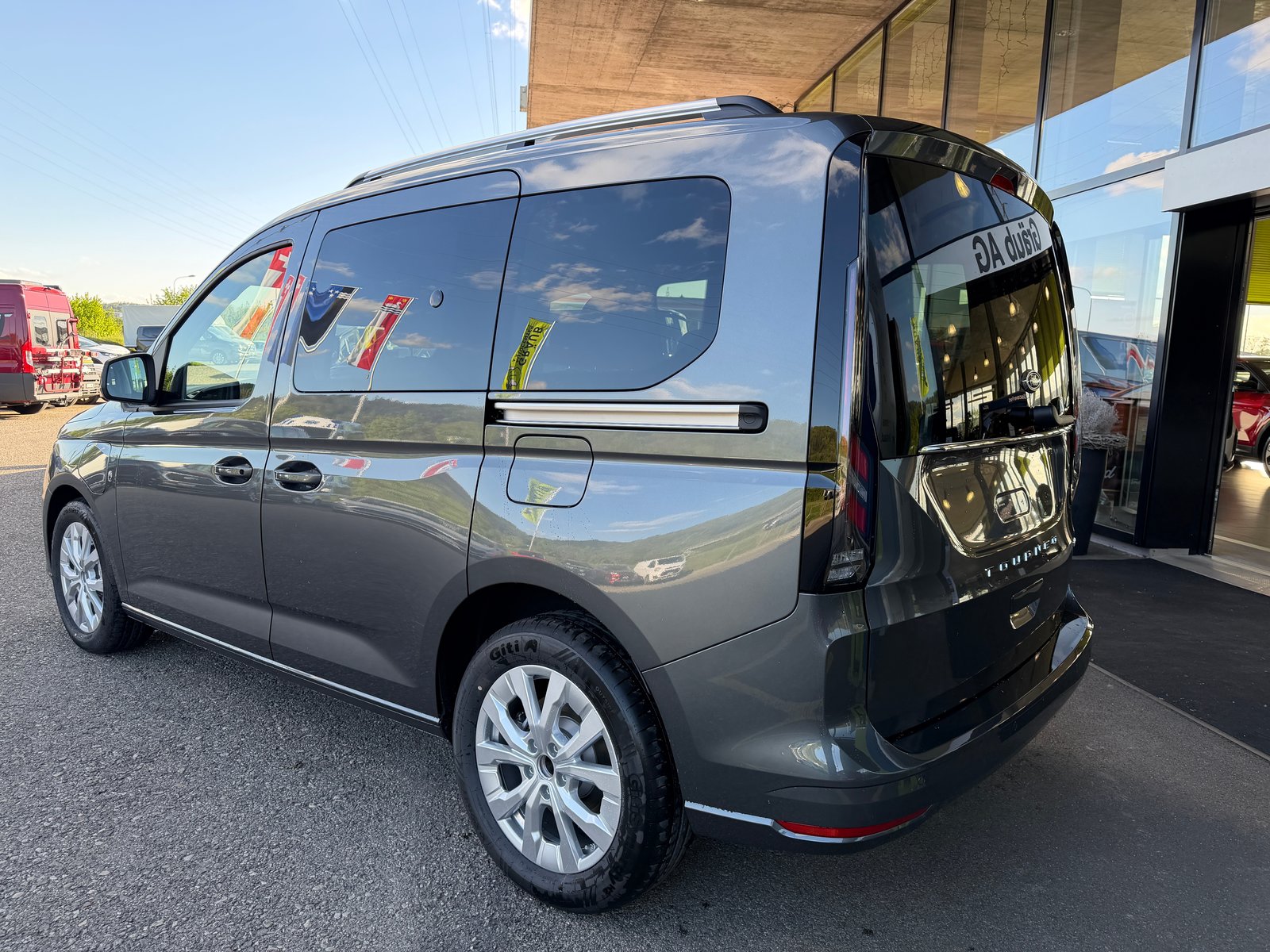 FORD Tourneo Connect 1.5 PHEV Titanium Automat, Plug-in-Hybrid Benzin/Elektro, Neuwagen, Automatik - 5