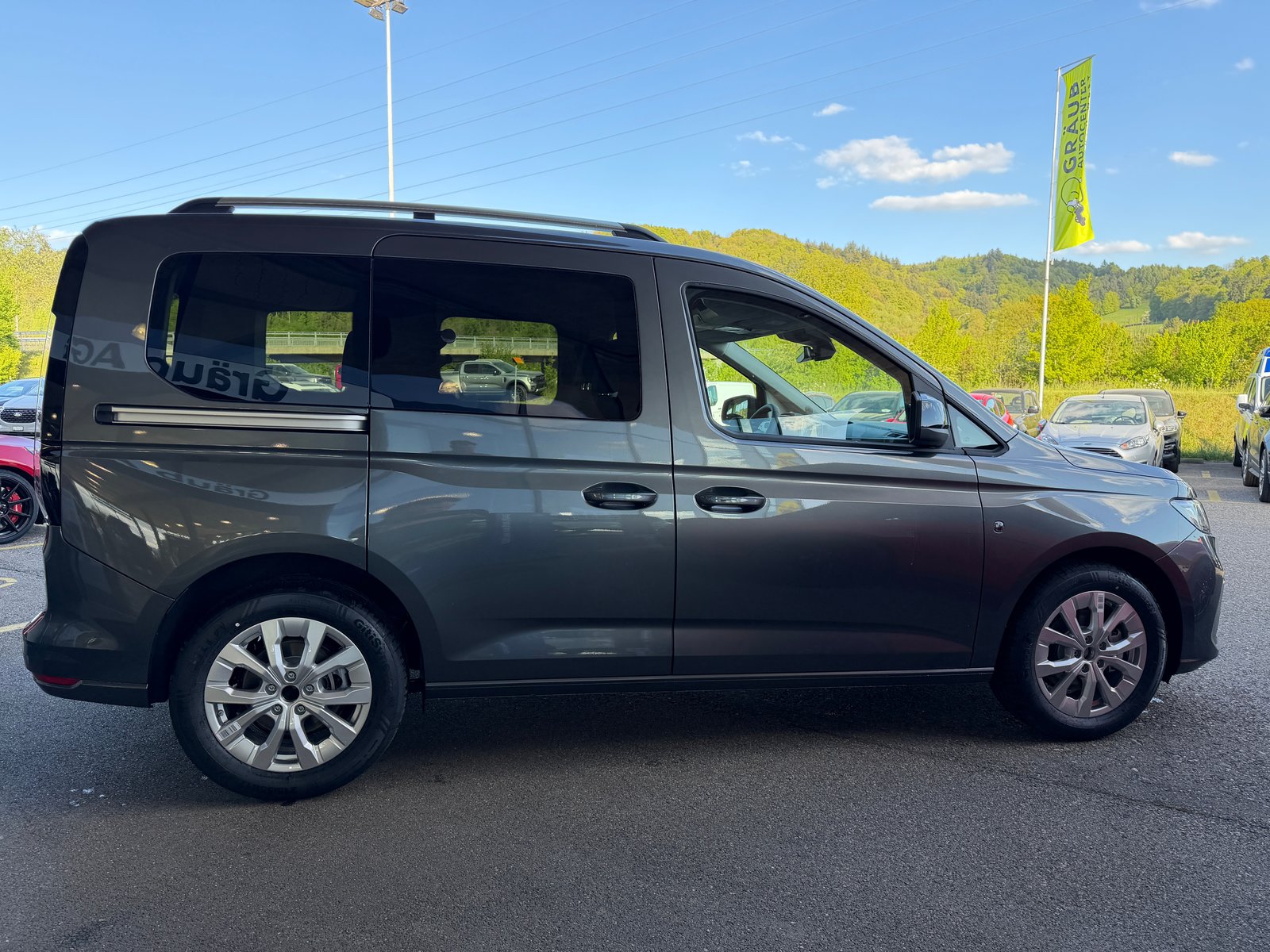 FORD Tourneo Connect 1.5 PHEV Titanium Automat, Plug-in-Hybrid Benzin/Elektro, Neuwagen, Automatik - 7
