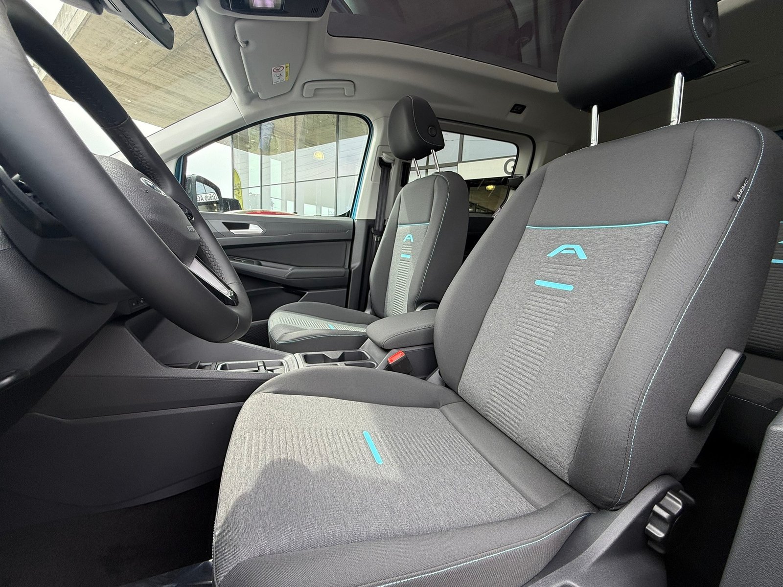 FORD Grand Tourneo Connect 1.5 PHEV Active Automat, Hybride Rechargeable Essence/Électricité, Voiture nouvelle, Automatique - 7