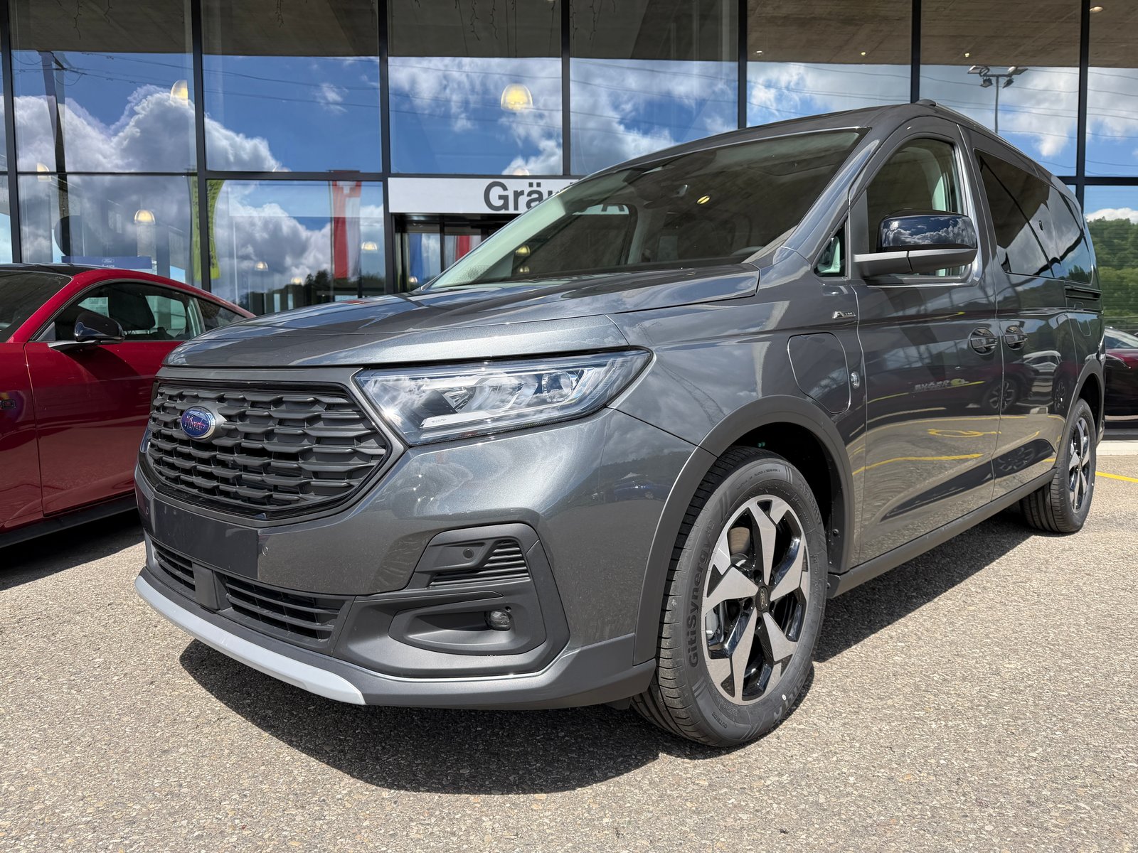 FORD Grand Tourneo Connect 1.5 PHEV Active Automat
