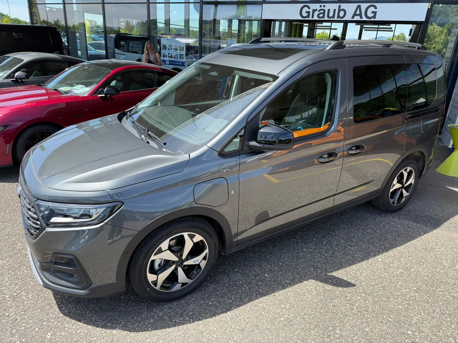 FORD Tourneo Connect 1.5 PHEV Active Automat, Plug-in-Hybrid Benzina/Elettrica, Auto nuove, Automatico - 3