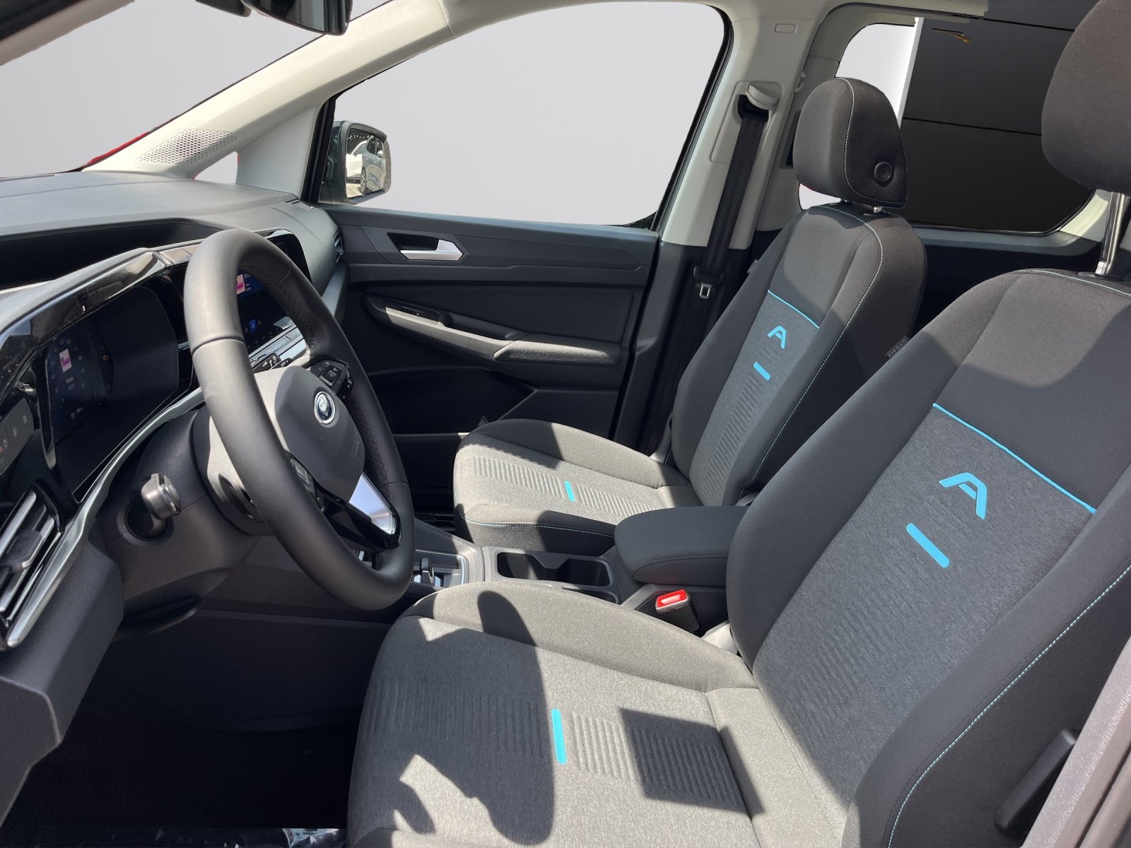 FORD Grand Tourneo Connect 1.5 PHEV Active Automat, Plug-in-Hybrid Petrol/Electric, New car, Automatic - 5