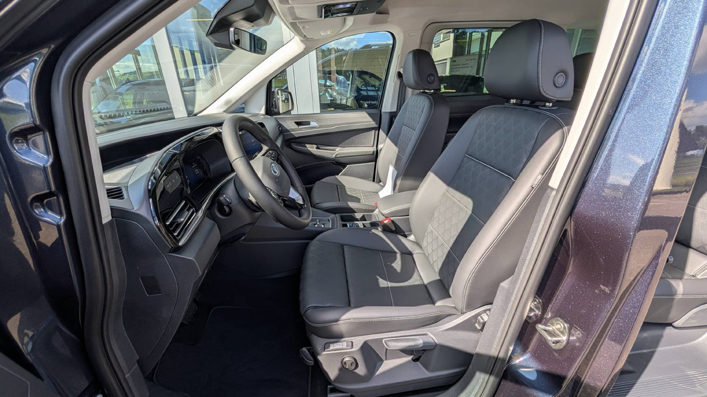FORD Tourneo Connect 1.5 EcoBoost Titanium PHEV, Plug-in-Hybrid Petrol/Electric, New car, Automatic - 7